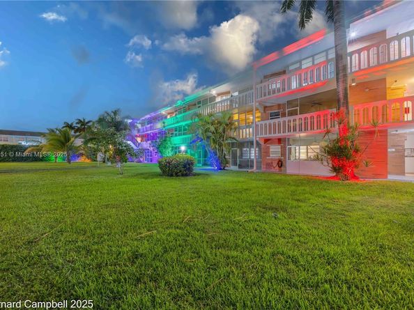 161 NE 10th Ave 15A, Hallandale Beach FL 33009