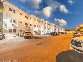 161 NE 10th Ave 15A, Hallandale Beach FL 33009