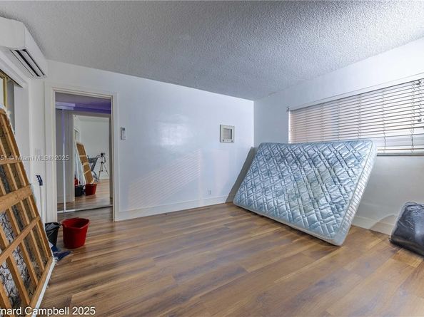 161 NE 10th Ave 15A, Hallandale Beach FL 33009