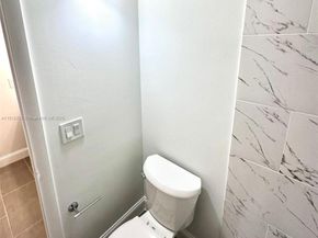 4561 W Mcnab Rd 16, Pompano Beach FL 33069