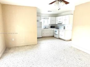3900 SW 67th Ave, Miami FL 33155