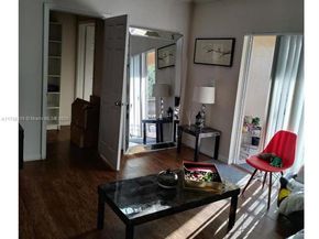 215 SW 117th Ter 14205, Pembroke Pines FL 33025