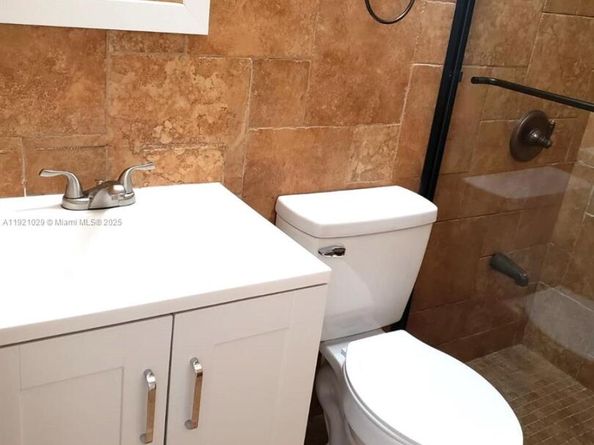 635 SW 64th Ct, Miami FL 33144