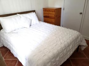 635 SW 64th Ct, Miami FL 33144