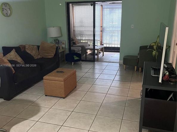 13942 NE 4th Ave B B, Miami FL 33161