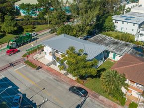 611 74th St, Miami Beach FL 33141