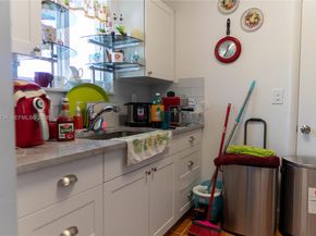 611 74th St, Miami Beach FL 33141