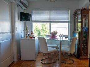 611 74th St, Miami Beach FL 33141