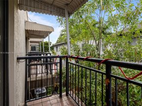 5808 W 26th Ave 211, Hialeah FL 33016