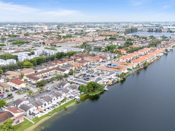 5808 W 26th Ave 211, Hialeah FL 33016