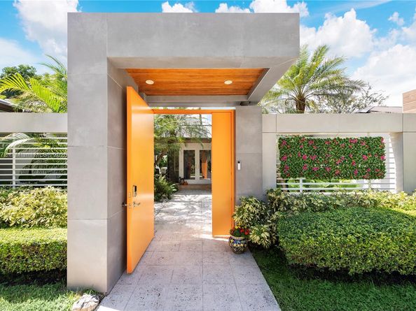 11570 SW 72nd Ave, Pinecrest FL 33156