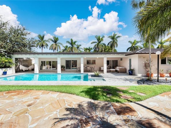 11570 SW 72nd Ave, Pinecrest FL 33156