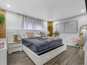 5712 Monroe St, Hollywood FL 33023