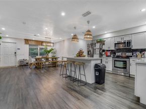 5712 Monroe St, Hollywood FL 33023