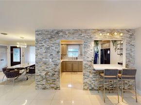 2121 NE 62nd St, Fort Lauderdale FL 33308