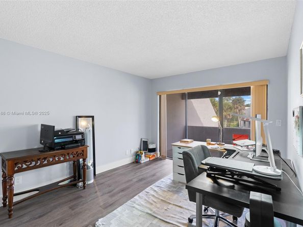 361 Fern Dr 73, Weston FL 33326