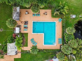 361 Fern Dr 73, Weston FL 33326