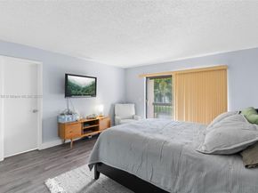 361 Fern Dr 73, Weston FL 33326