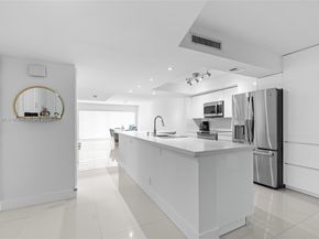 361 Fern Dr 73, Weston FL 33326