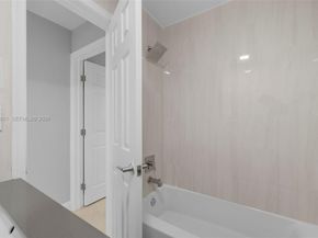 4780 NE 28th Ave, Fort Lauderdale FL 33308