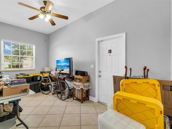 15974 SW 16th St, Pembroke Pines FL 33027