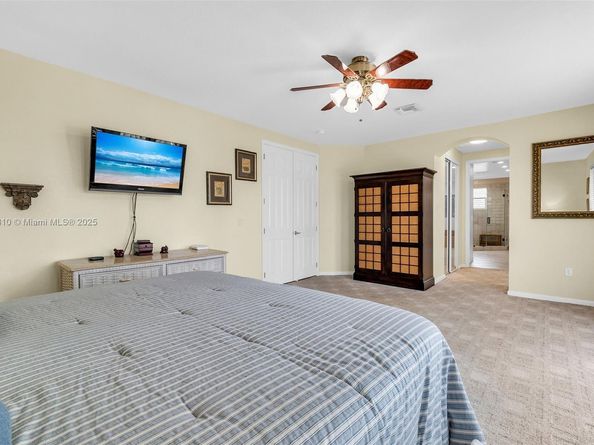 15974 SW 16th St, Pembroke Pines FL 33027