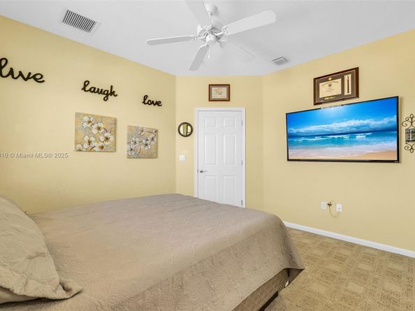 15974 SW 16th St, Pembroke Pines FL 33027