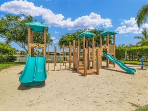 15974 SW 16th St, Pembroke Pines FL 33027