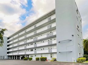 1425 Atlantic Shores Blvd 209, Hallandale Beach FL 33009