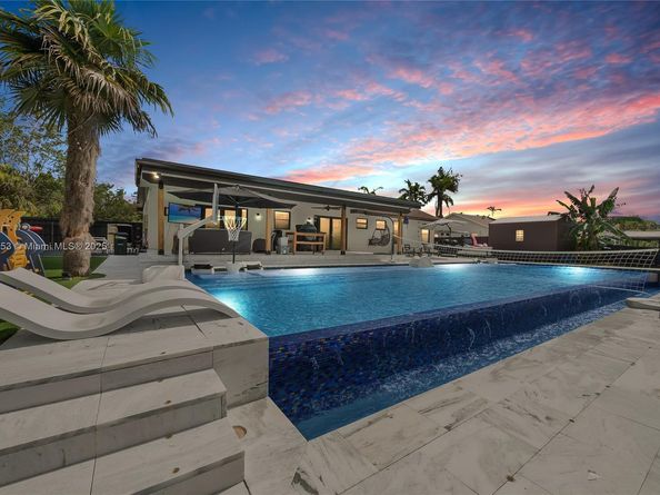 8840 SW 181st Ter, Palmetto Bay FL 33157