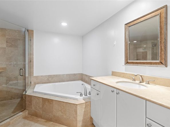 1745 E Hallandale Beach Blvd 306W, Hallandale Beach FL 33009