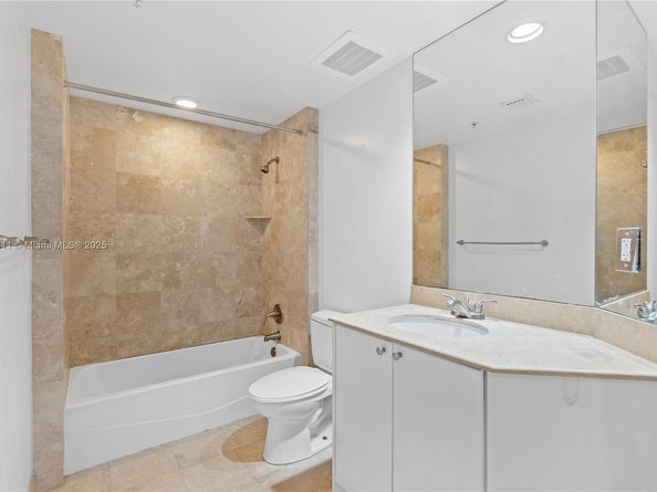 1745 E Hallandale Beach Blvd 306W, Hallandale Beach FL 33009