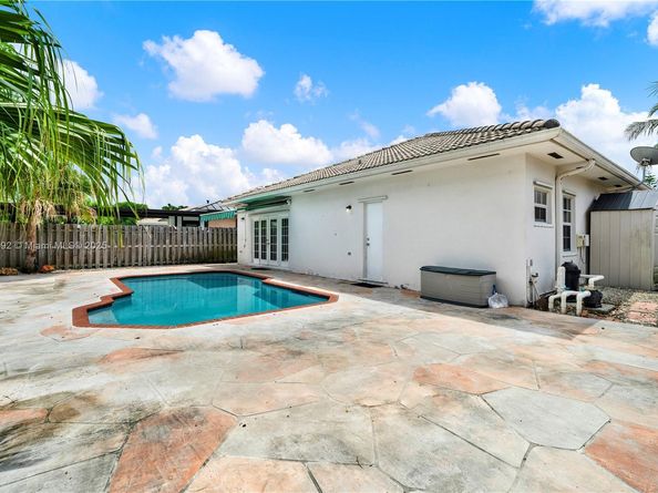 14603 SW 181st Ter, Miami FL 33177