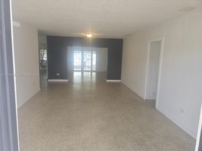 9725 SW 15th St, Miami FL 33174