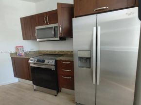 20000 E Country Club Dr 201, Aventura FL 33180