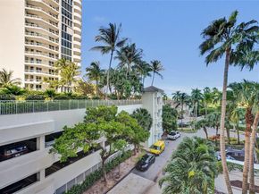21150 Point Pl 406, Aventura FL 33180