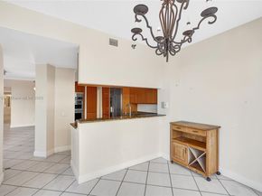 21150 Point Pl 406, Aventura FL 33180