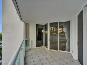 21150 Point Pl 406, Aventura FL 33180