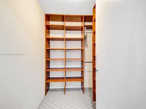 21150 Point Pl 406, Aventura FL 33180