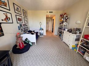 21150 Point Pl 406, Aventura FL 33180