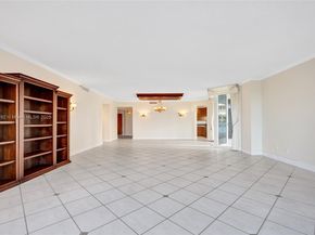 21150 Point Pl 406, Aventura FL 33180