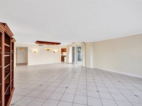 21150 Point Pl 406, Aventura FL 33180