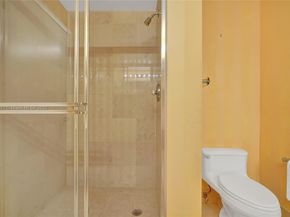 21150 Point Pl 406, Aventura FL 33180