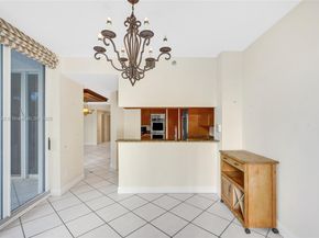 21150 Point Pl 406, Aventura FL 33180
