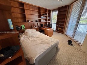 21150 Point Pl 406, Aventura FL 33180