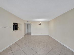9520 Seagrape Dr 306, Davie FL 33324