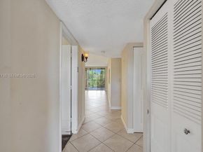 9520 Seagrape Dr 306, Davie FL 33324
