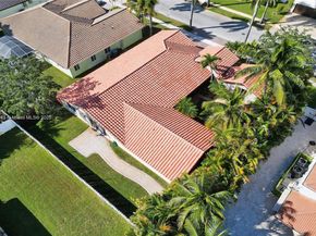 14520 SW 37th St, Miramar FL 33027
