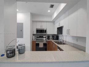 10950 NW 82nd St 319, Doral FL 33178