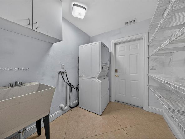 2801 Coral Shores Dr, Fort Lauderdale FL 33306